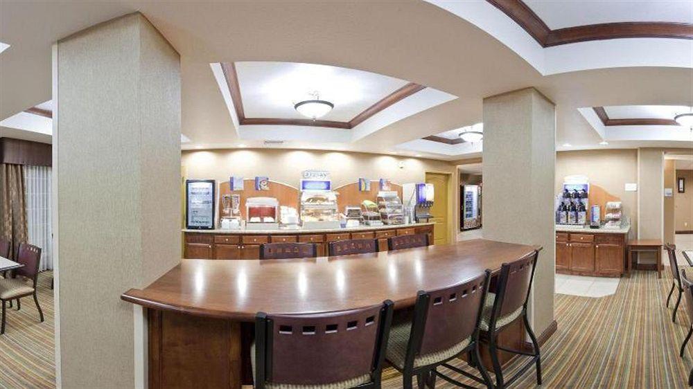 Holiday Inn Express Hotel & Suites Willows By Ihg Exterior photo